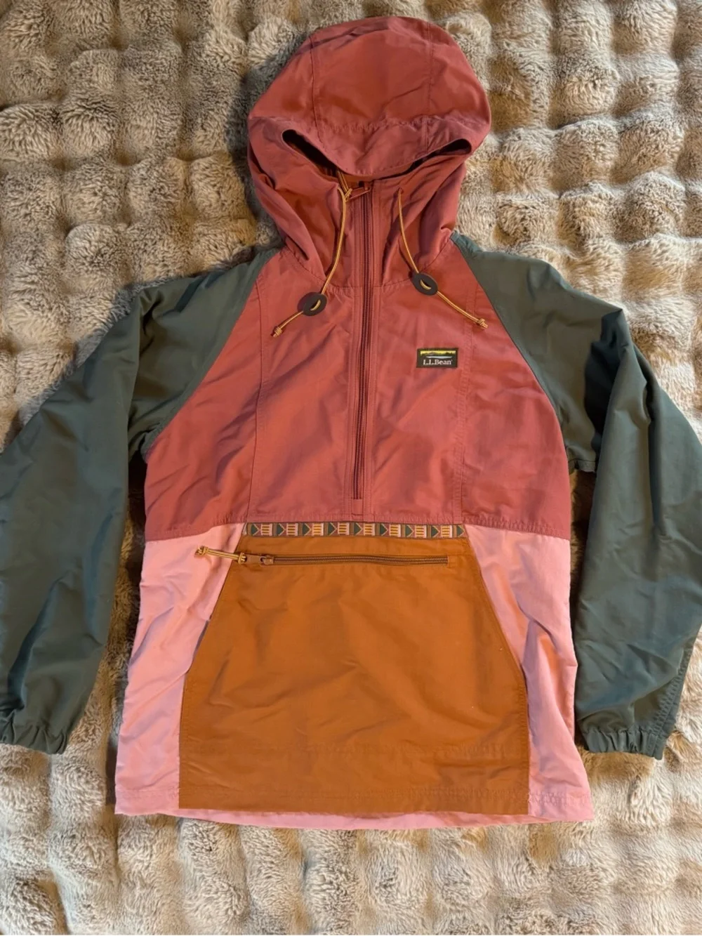 L.L.Bean Women's Mountain Classic Anorak, Multi-Color - Picture 1 of 3
